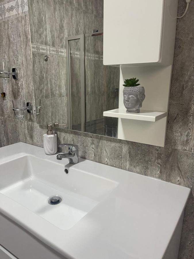 City Center Apartment Tirana Kültér fotó