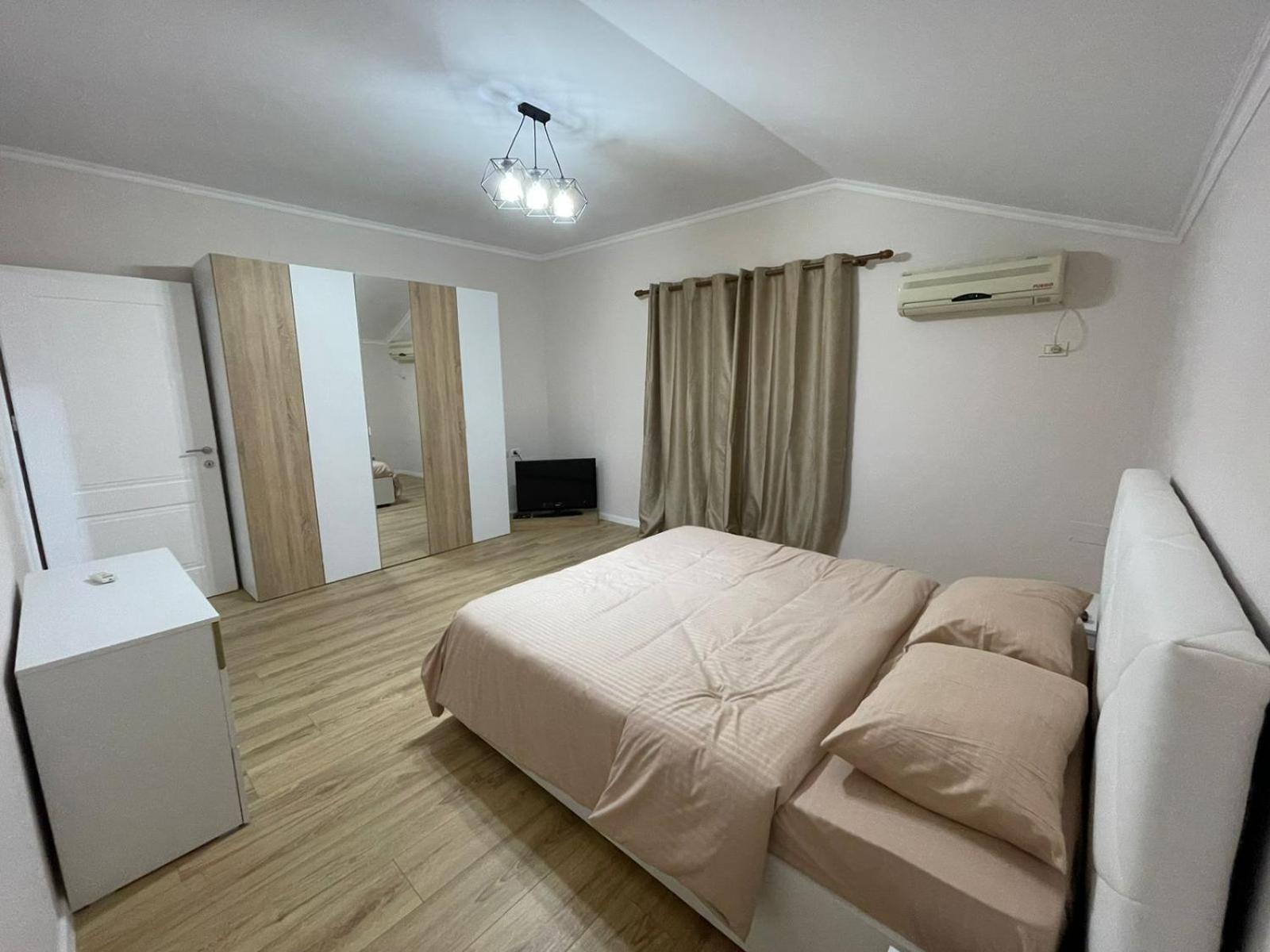 City Center Apartment Tirana Kültér fotó